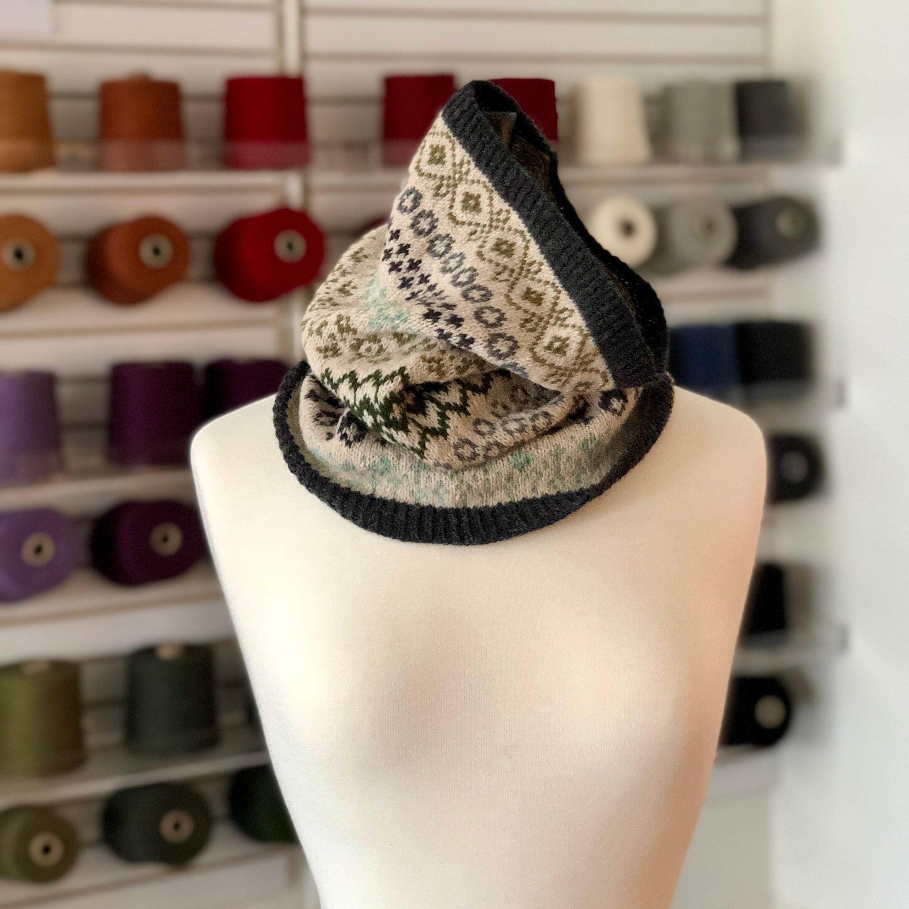 DIY Colorwork Cowl